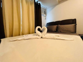 Lovely-cozy 1bedroom, 1bath condo w/ nice LakeView
